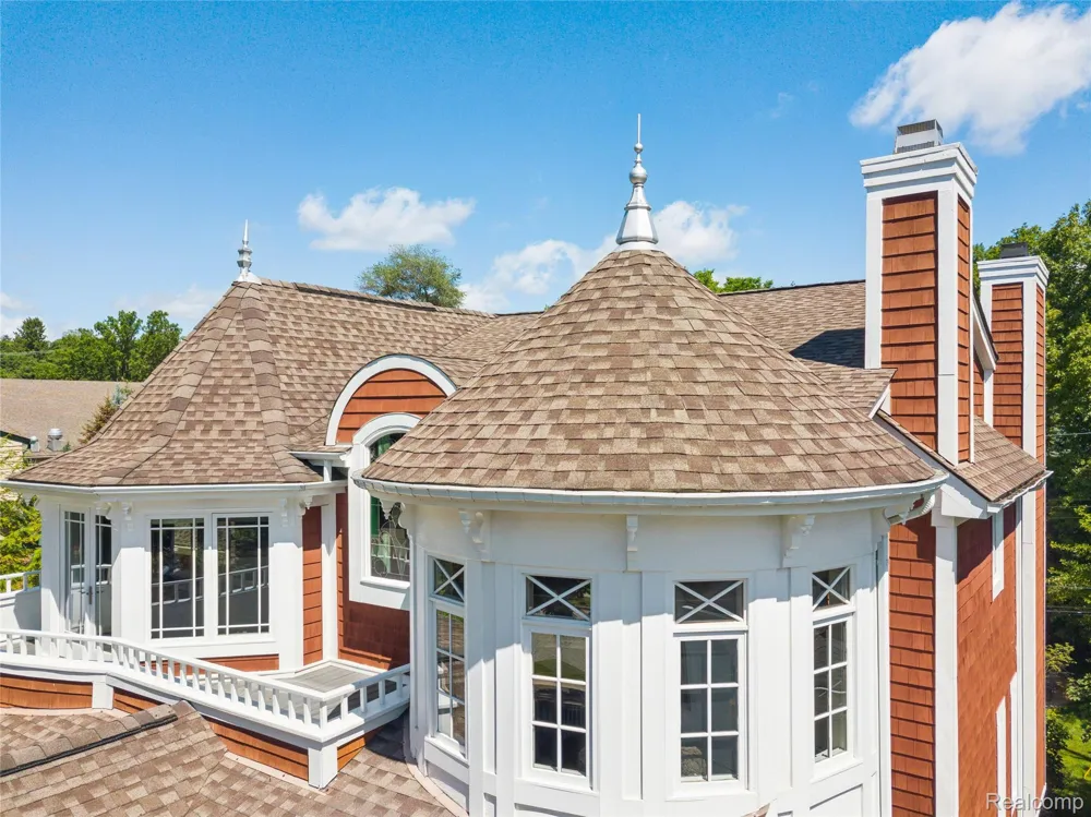 744 Thayer Boulevard Northville City, MI 48167