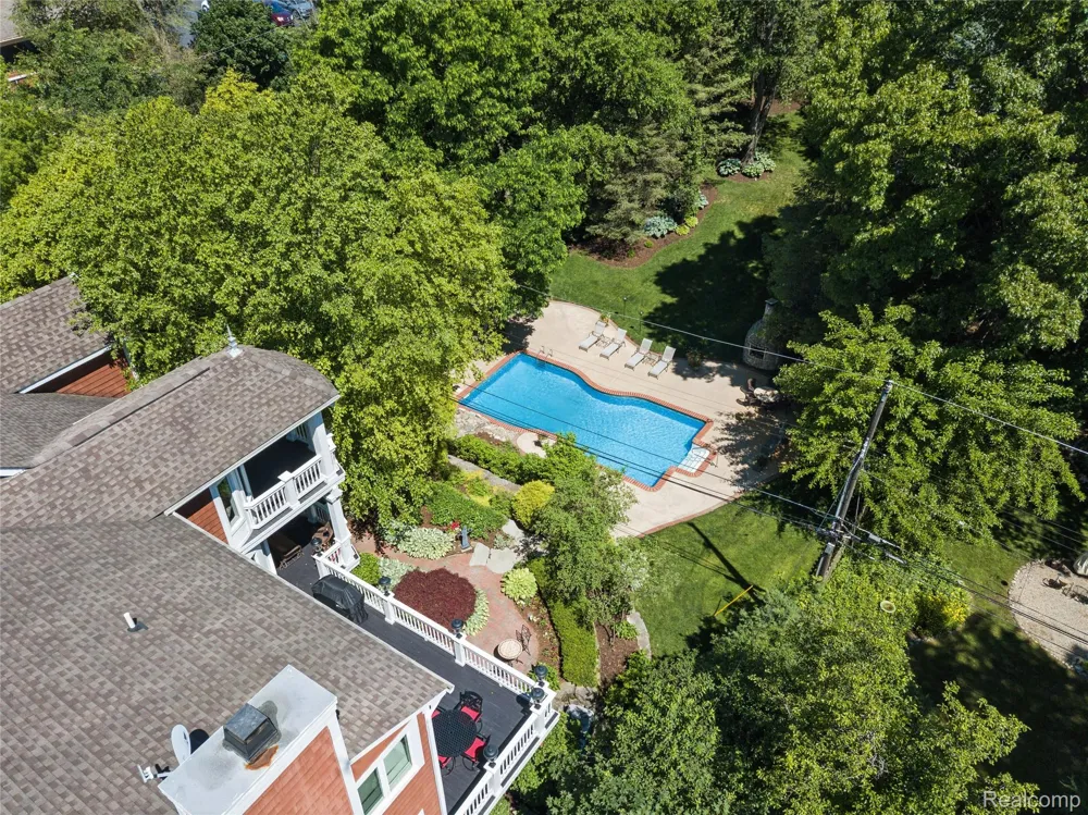 744 Thayer Boulevard Northville City, MI 48167