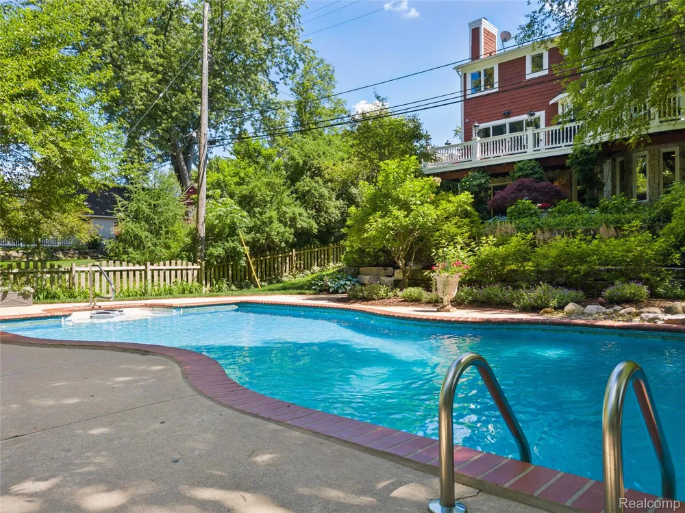 744 Thayer Boulevard Northville City, MI 48167
