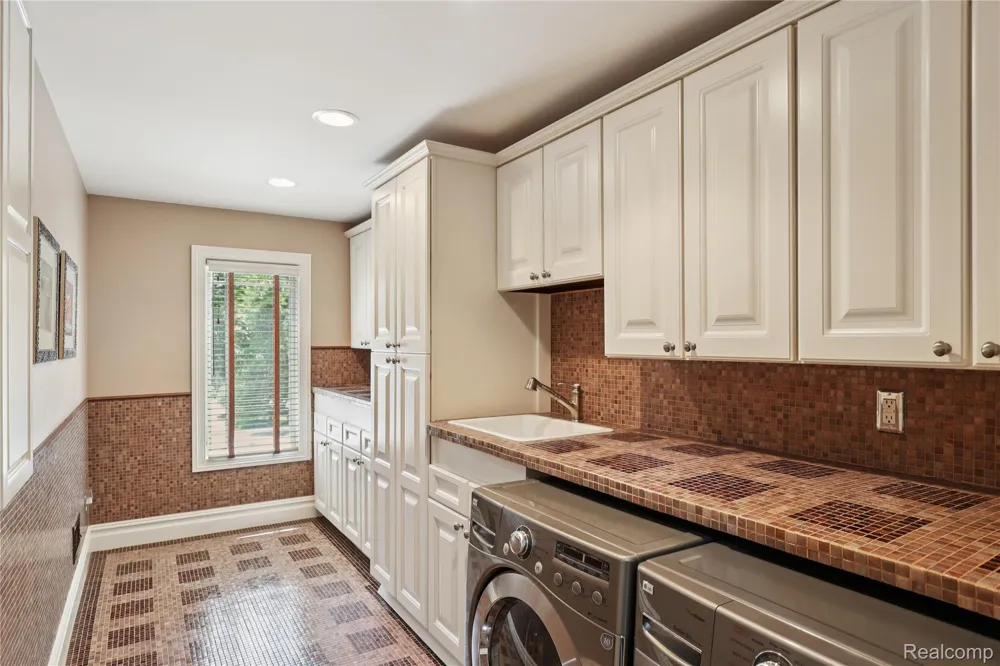 744 Thayer Boulevard Northville City, MI 48167