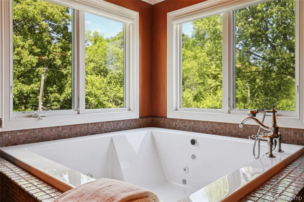 744 Thayer Boulevard Northville City, MI 48167