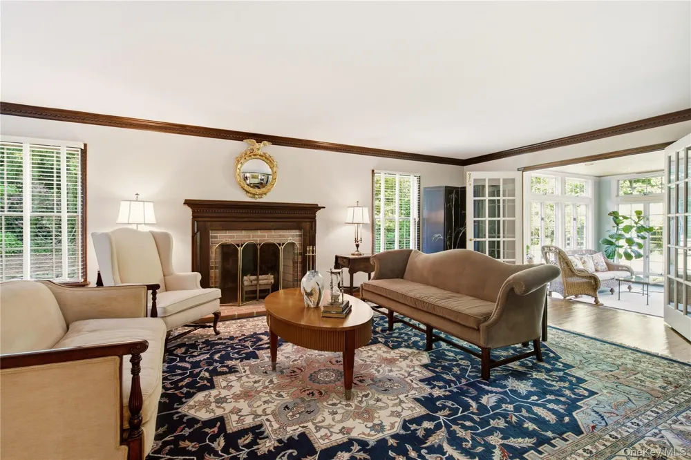 54 Snake Hill Road Cold Spring Harbor, NY 11724