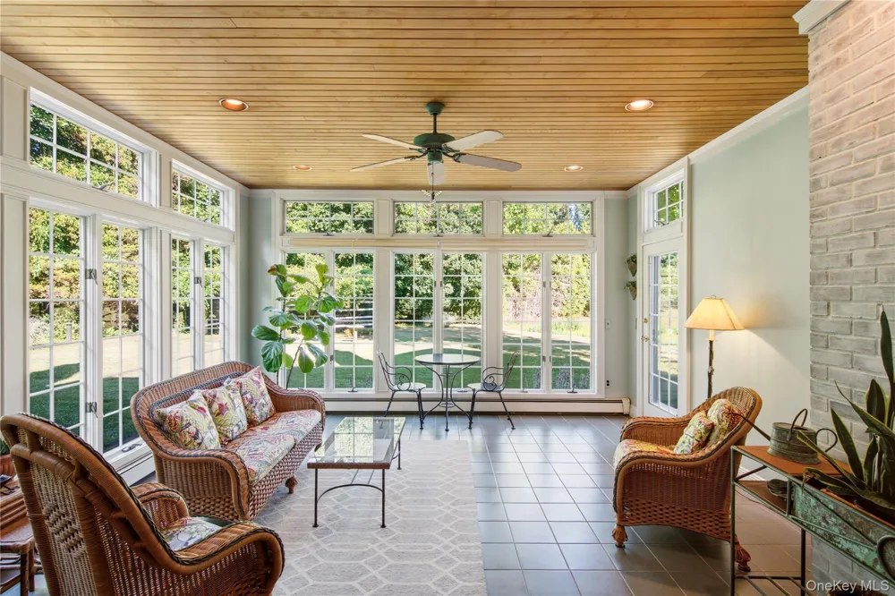 54 Snake Hill Road Cold Spring Harbor, NY 11724