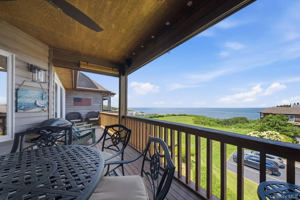 606 Fox Hill Drive Baiting Hollow, NY 11933