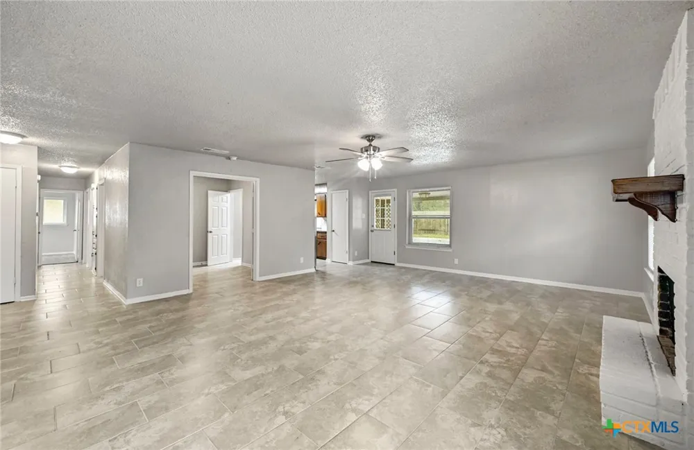 1404 Farhills Drive Killeen, TX 76549