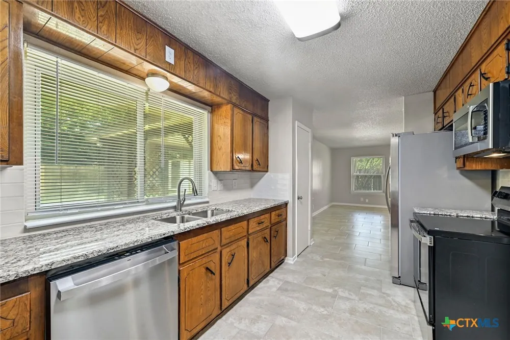 1404 Farhills Drive Killeen, TX 76549