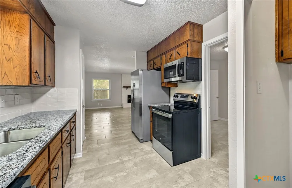 1404 Farhills Drive Killeen, TX 76549