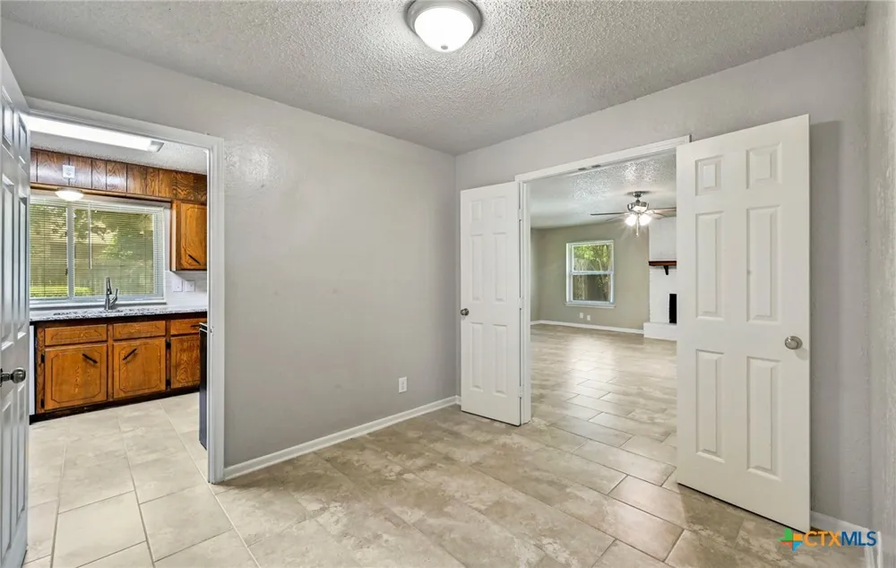 1404 Farhills Drive Killeen, TX 76549
