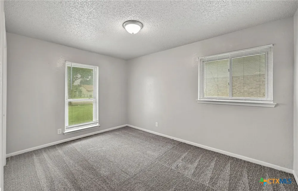 1404 Farhills Drive Killeen, TX 76549