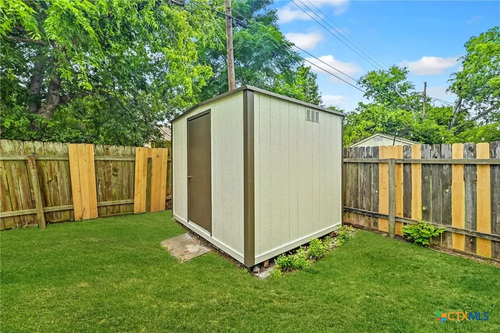 1404 Farhills Drive Killeen, TX 76549