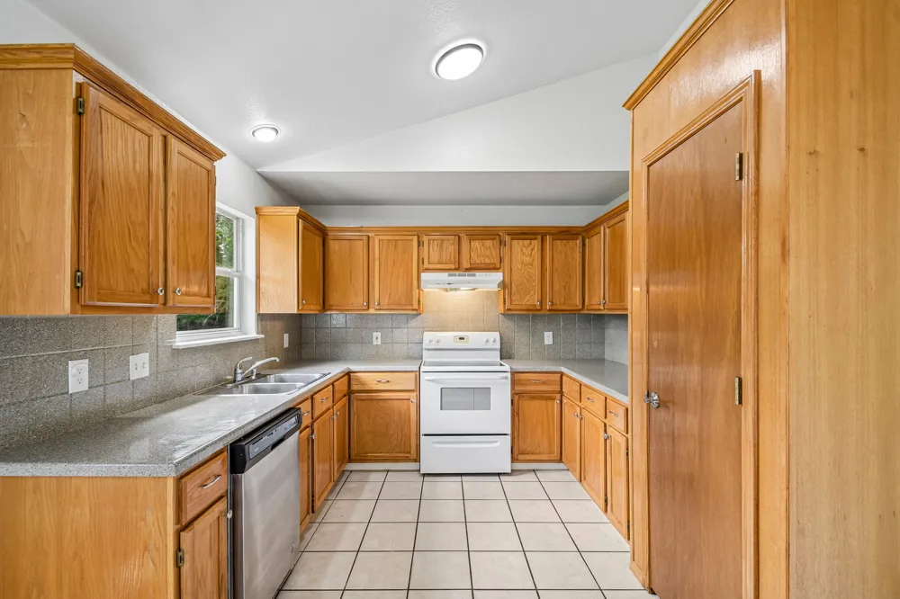 164 Southwood Drive Granite Shoals, TX 78654