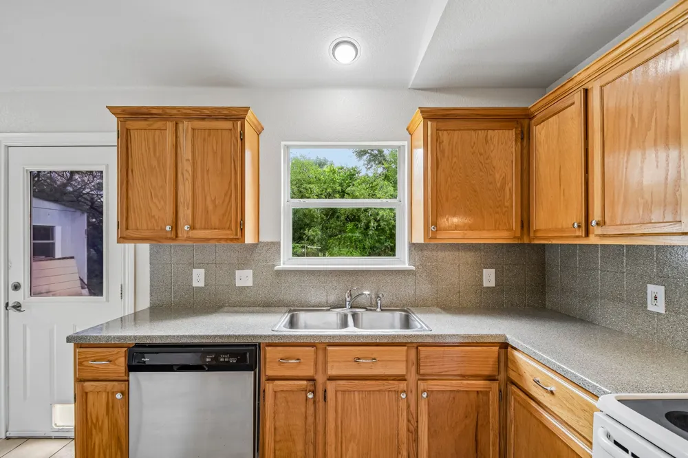 164 Southwood Drive Granite Shoals, TX 78654