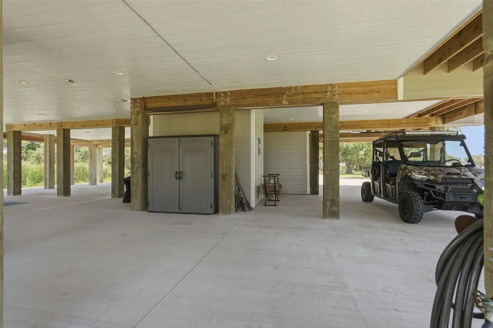 7165 Backridge Road Sabine Pass, TX 77655