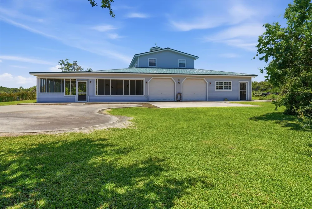7165 Backridge Road Sabine Pass, TX 77655