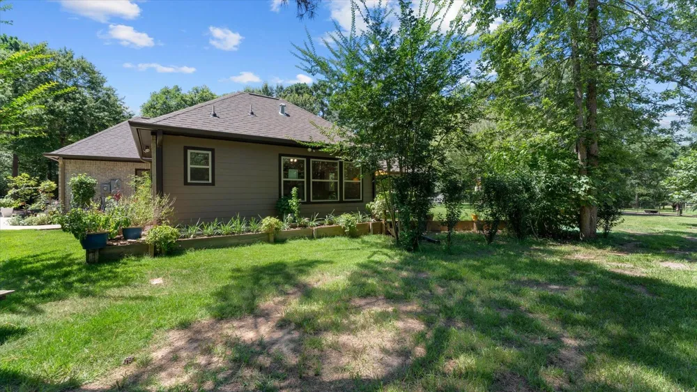 9698 Pioneer Trace Conroe, TX 77303