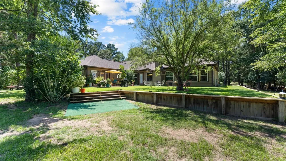 9698 Pioneer Trace Conroe, TX 77303