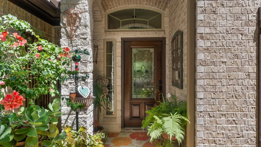 9698 Pioneer Trace Conroe, TX 77303