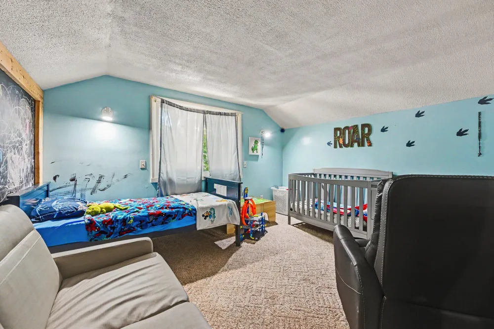 402 W Broadway Street Three Rivers City, MI 49093