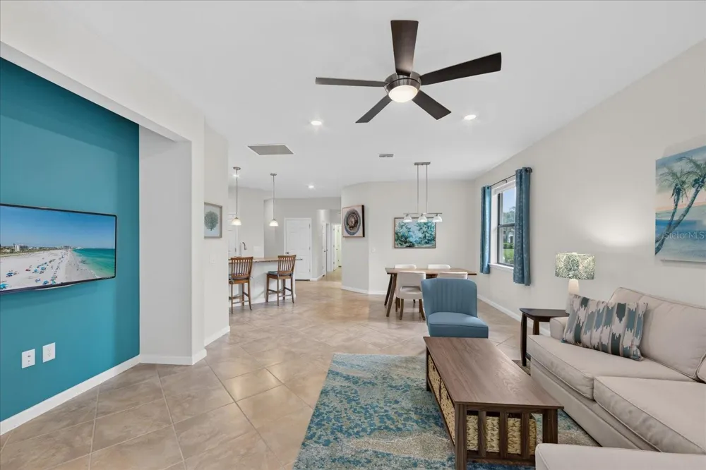17658 CAMDEN DRIVE Bradenton, FL 34202