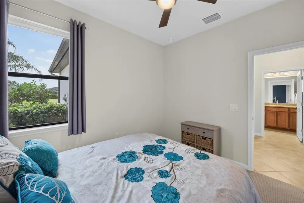 17658 CAMDEN DRIVE Bradenton, FL 34202