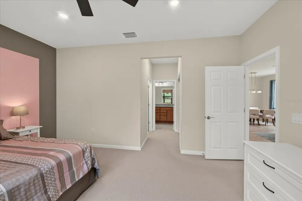 17658 CAMDEN DRIVE Bradenton, FL 34202