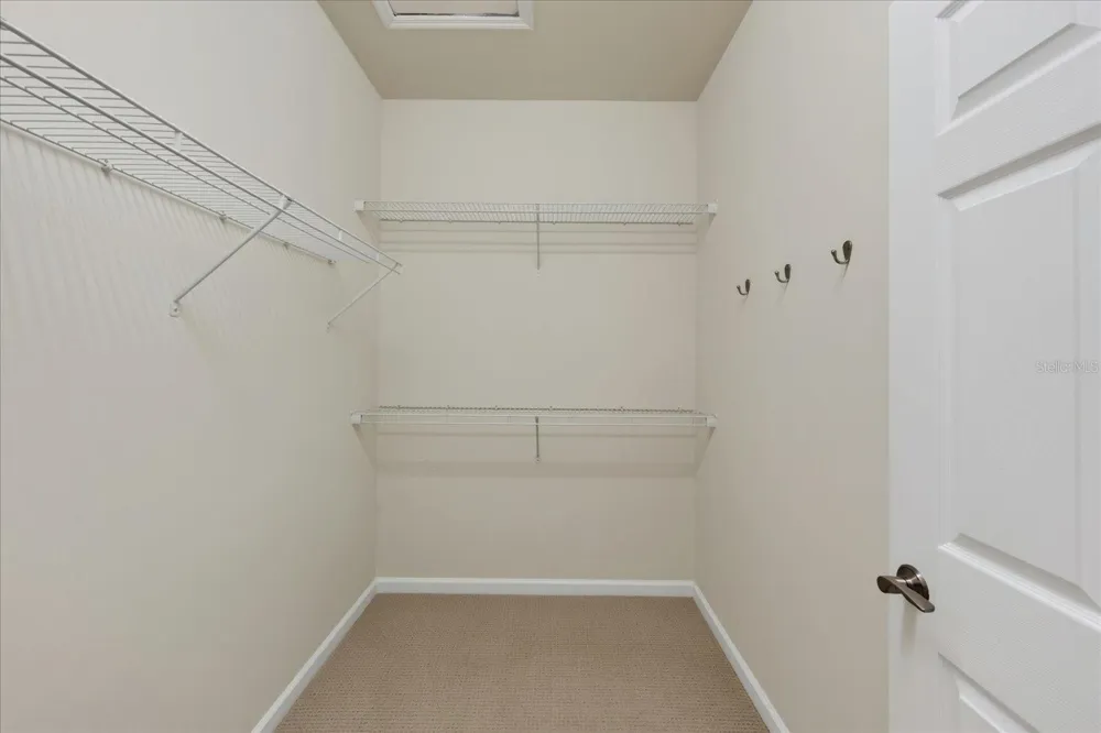 17658 CAMDEN DRIVE Bradenton, FL 34202