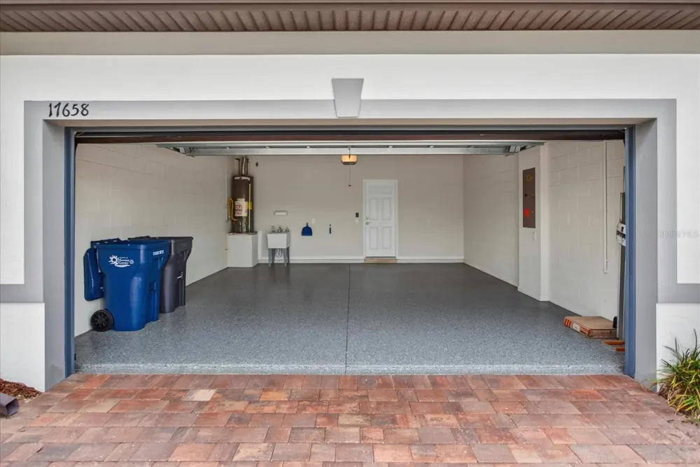 17658 CAMDEN DRIVE Bradenton, FL 34202