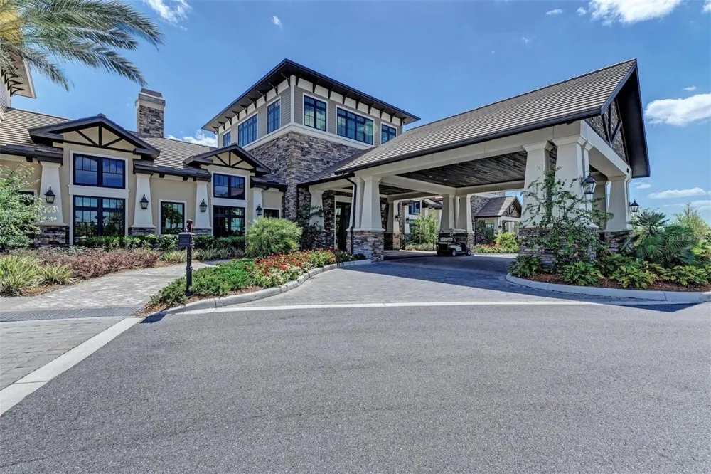 17658 CAMDEN DRIVE Bradenton, FL 34202