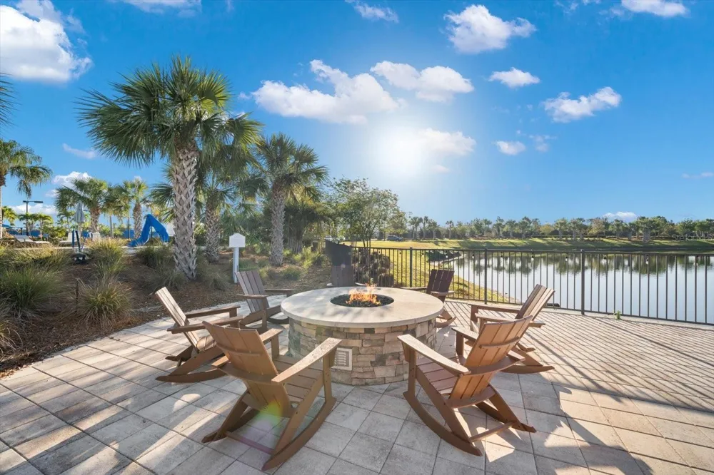 17658 CAMDEN DRIVE Bradenton, FL 34202
