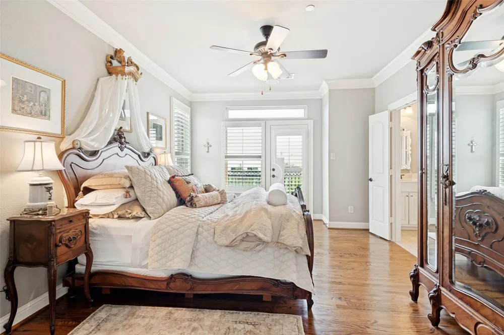 4021 Winsor Drive Farmers Branch, TX 75244