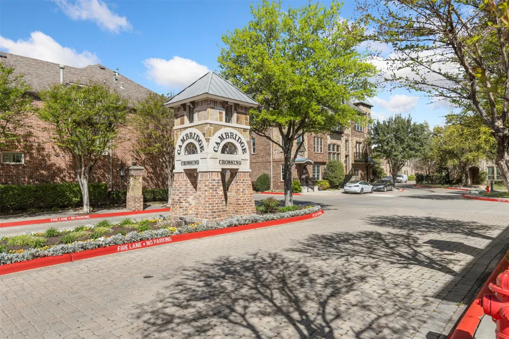 4021 Winsor Drive Farmers Branch, TX 75244