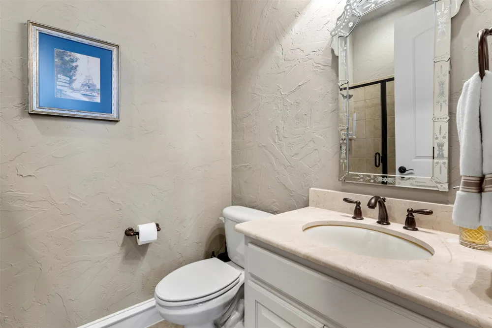 4021 Winsor Drive Farmers Branch, TX 75244