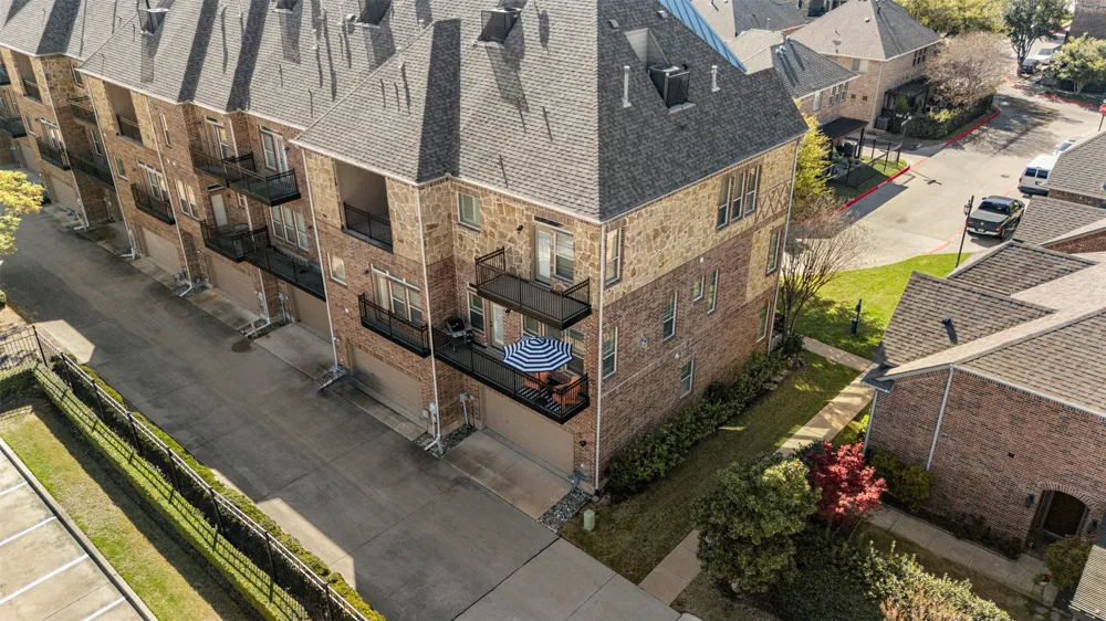 4021 Winsor Drive Farmers Branch, TX 75244