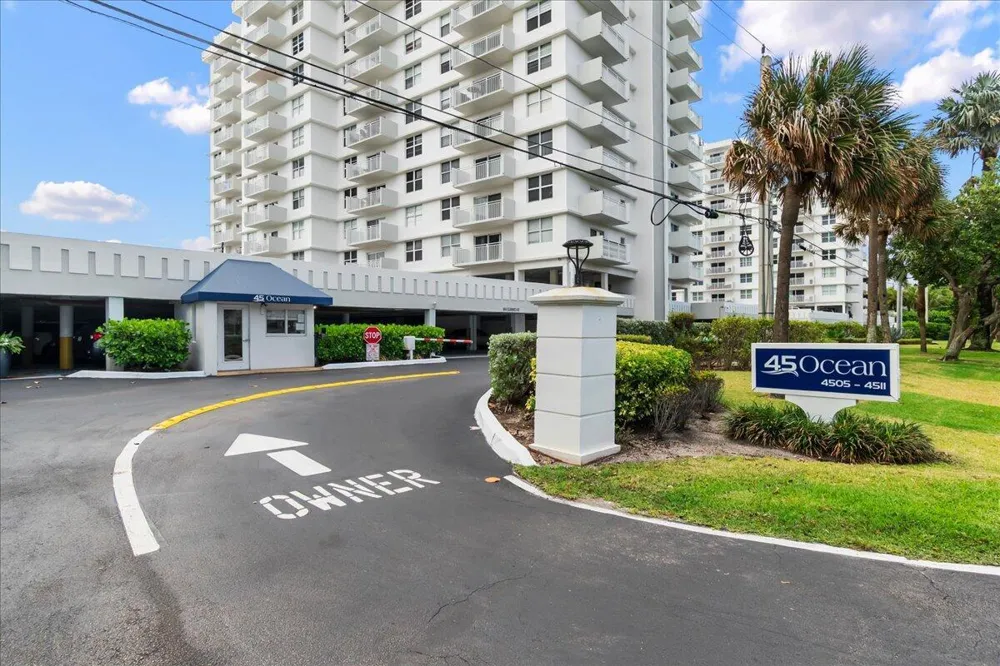 4511 S Ocean Boulevard #805 Highland Beach, FL 33487