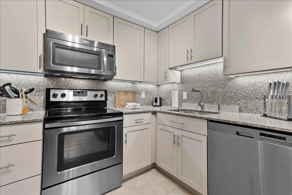 4511 S Ocean Boulevard #805 Highland Beach, FL 33487