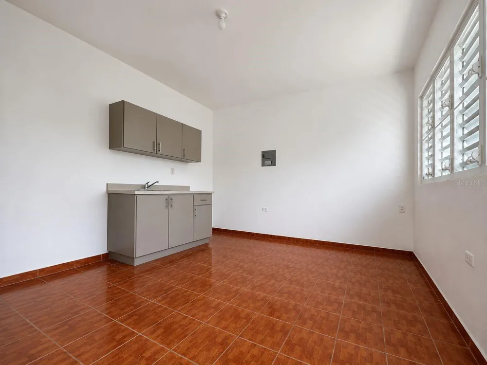 CARR. 908 KM 9.4 BO. TEJAS APT. #7 Humacao, PR 00791
