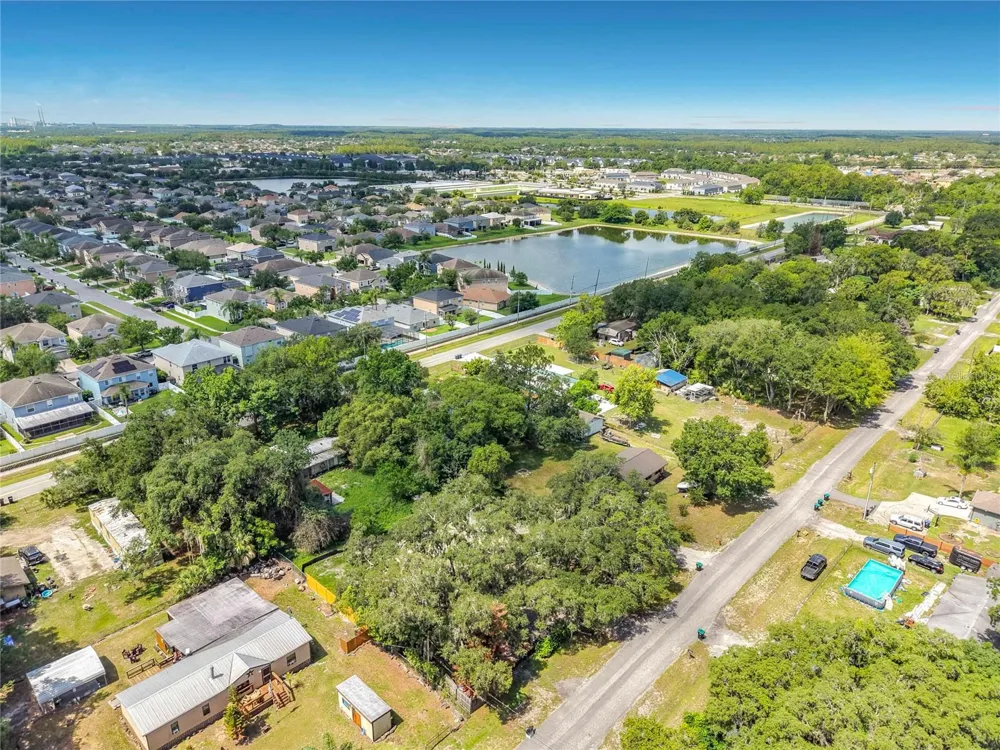 15832 BERMUDA STREET Orlando, FL 32828