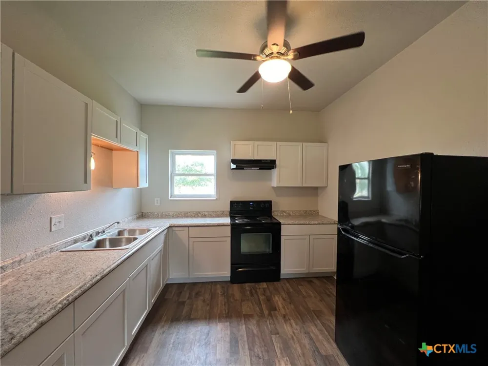 103 5th Street #A Seadrift, TX 77983