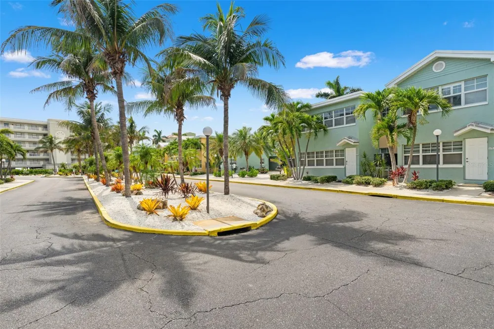 19417 GULF BOULEVARD #C106 Indian Rocks Beach, FL 33785