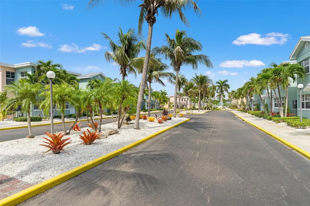 19417 GULF BOULEVARD #C106 Indian Rocks Beach, FL 33785