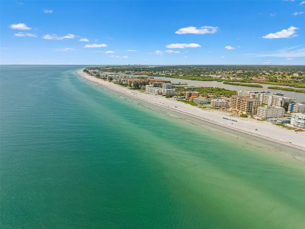 19417 GULF BOULEVARD #C106 Indian Rocks Beach, FL 33785