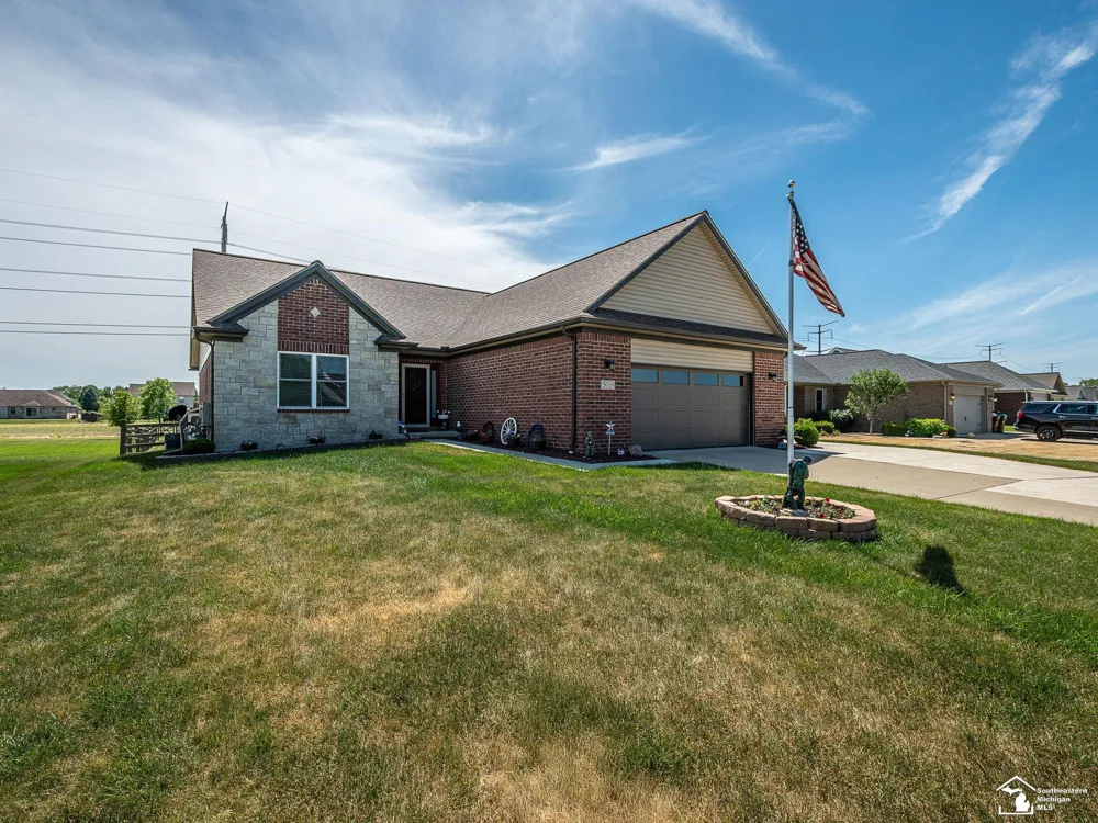 5019 Skylark Drive Monroe Charter Township, MI 48161