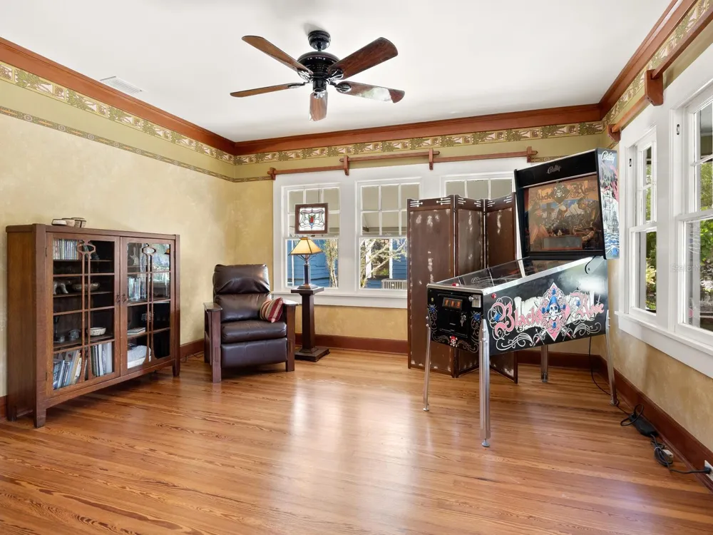 2322 7TH AVENUE W Bradenton, FL 34205