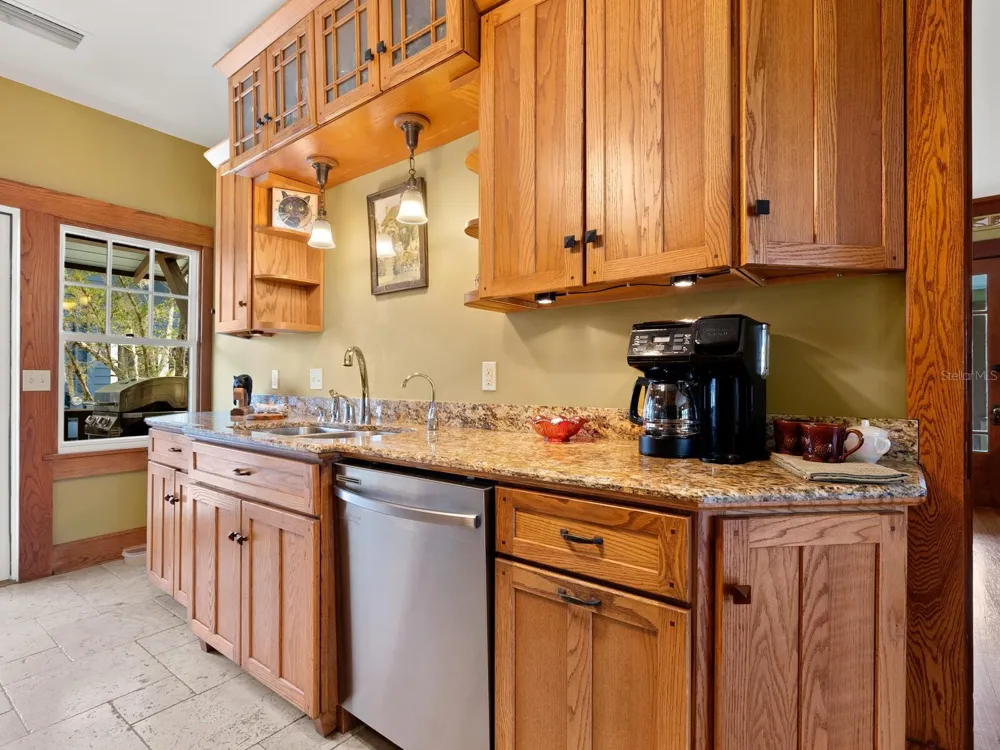 2322 7TH AVENUE W Bradenton, FL 34205