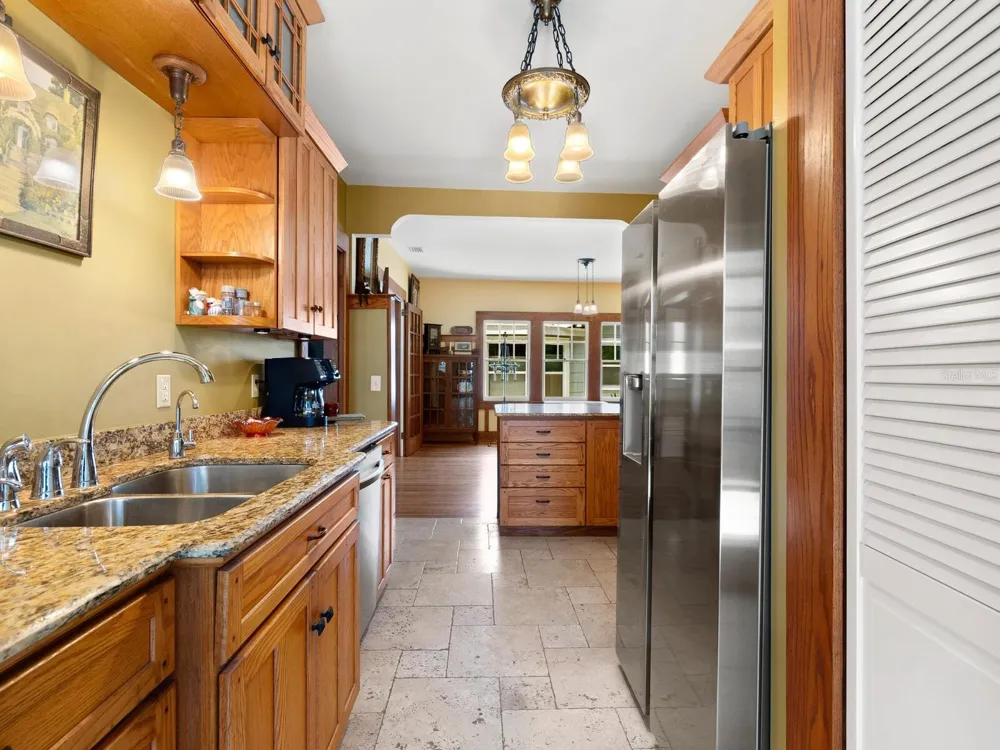 2322 7TH AVENUE W Bradenton, FL 34205