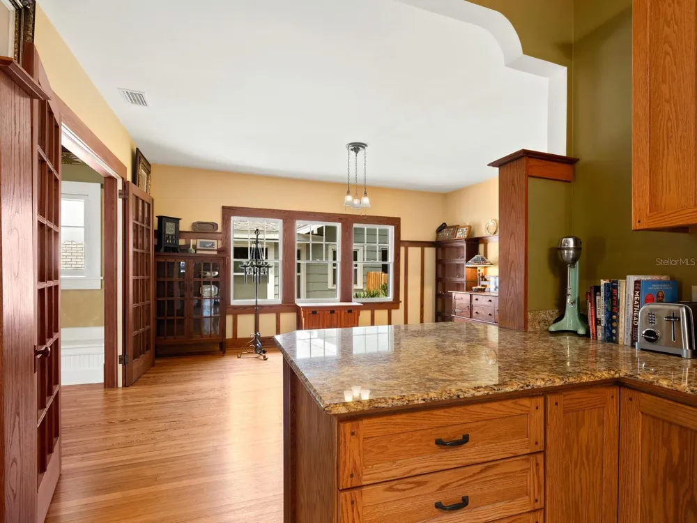 2322 7TH AVENUE W Bradenton, FL 34205