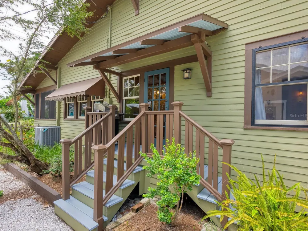 2322 7TH AVENUE W Bradenton, FL 34205