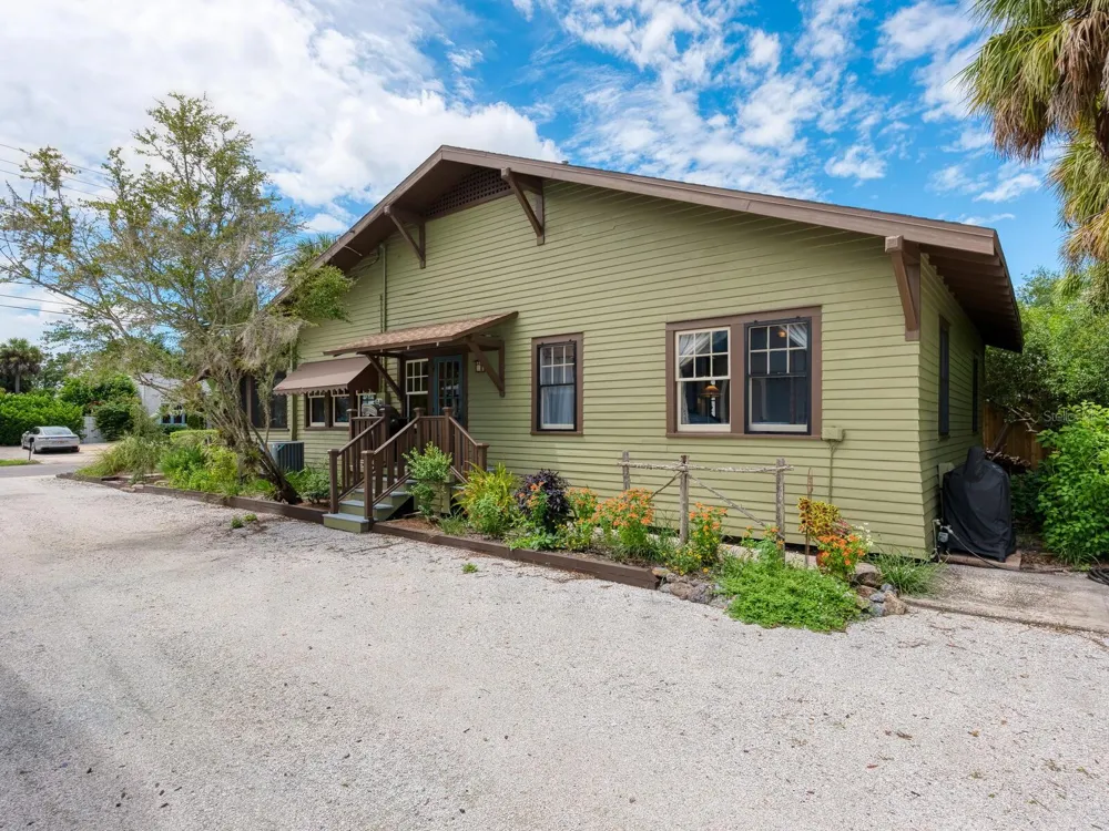 2322 7TH AVENUE W Bradenton, FL 34205