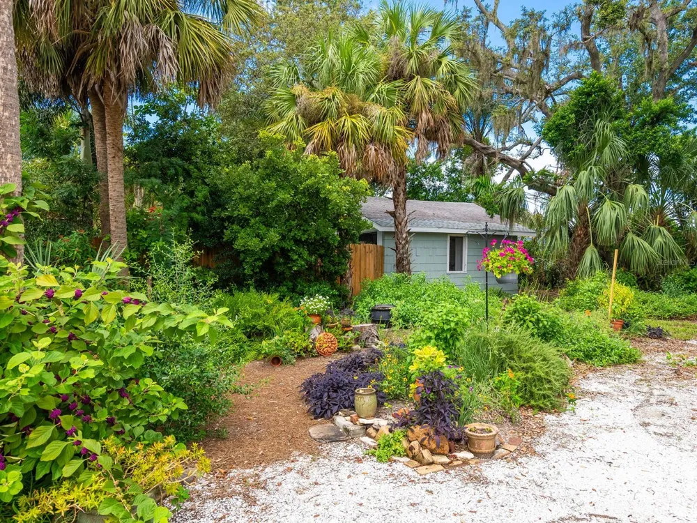 2322 7TH AVENUE W Bradenton, FL 34205