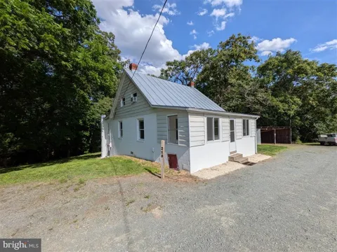 219 SKYVIEW LANE
